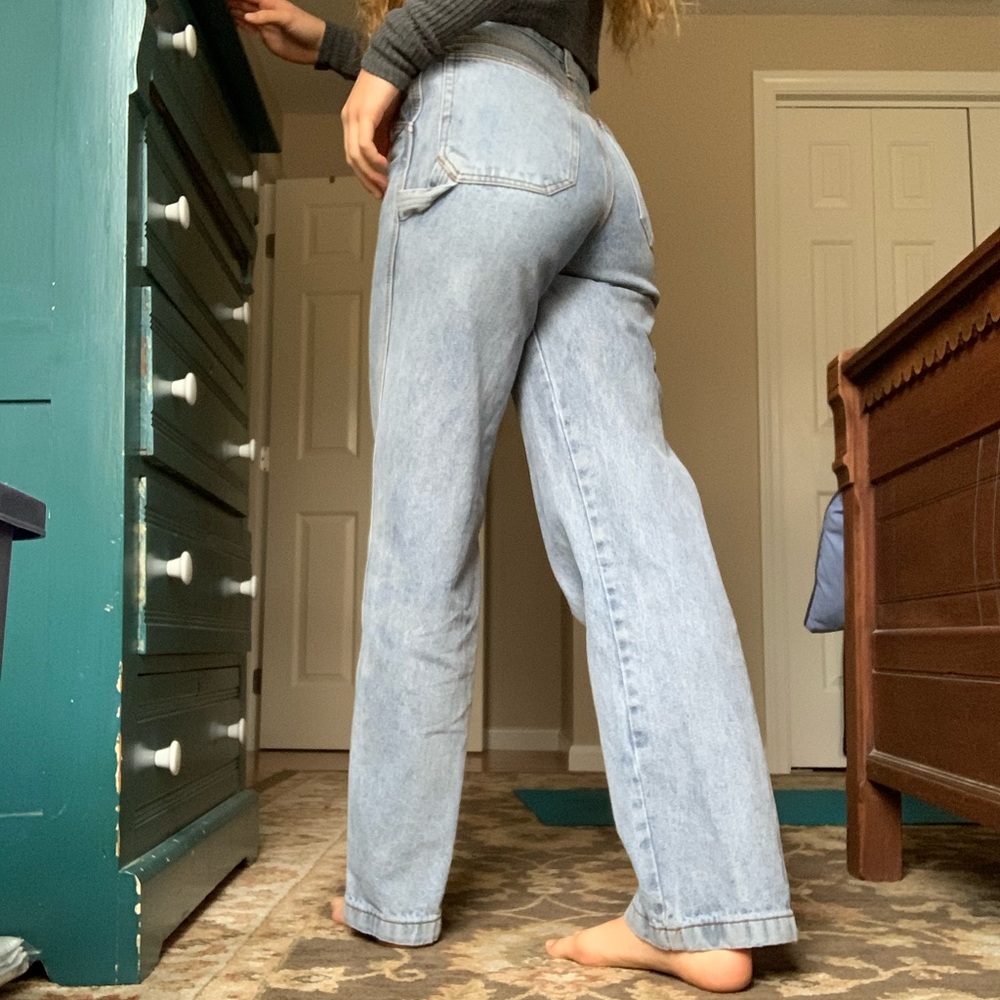 Brandy Melville high waisted jeans